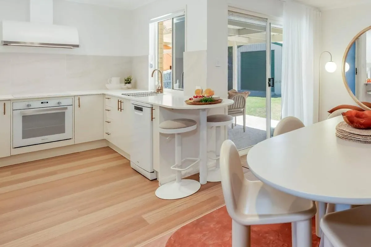Urban Getaway Bargara Central Holiday home