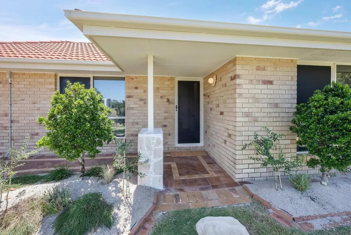 Holiday home Urban Getaway Bargara Central